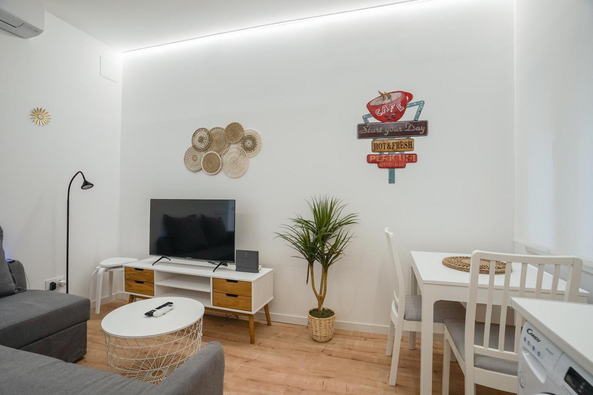Cozy And Modern-1Bedroom 1Bathroom-Delicias 마드리드 외부 사진